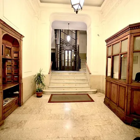 Homestay 2 Con Pianoforte