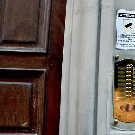 Privatunterkunft 2 Con Pianoforte